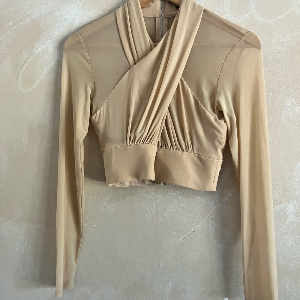 Bardot Aliyah Beige Top sz XS/4 zipped back